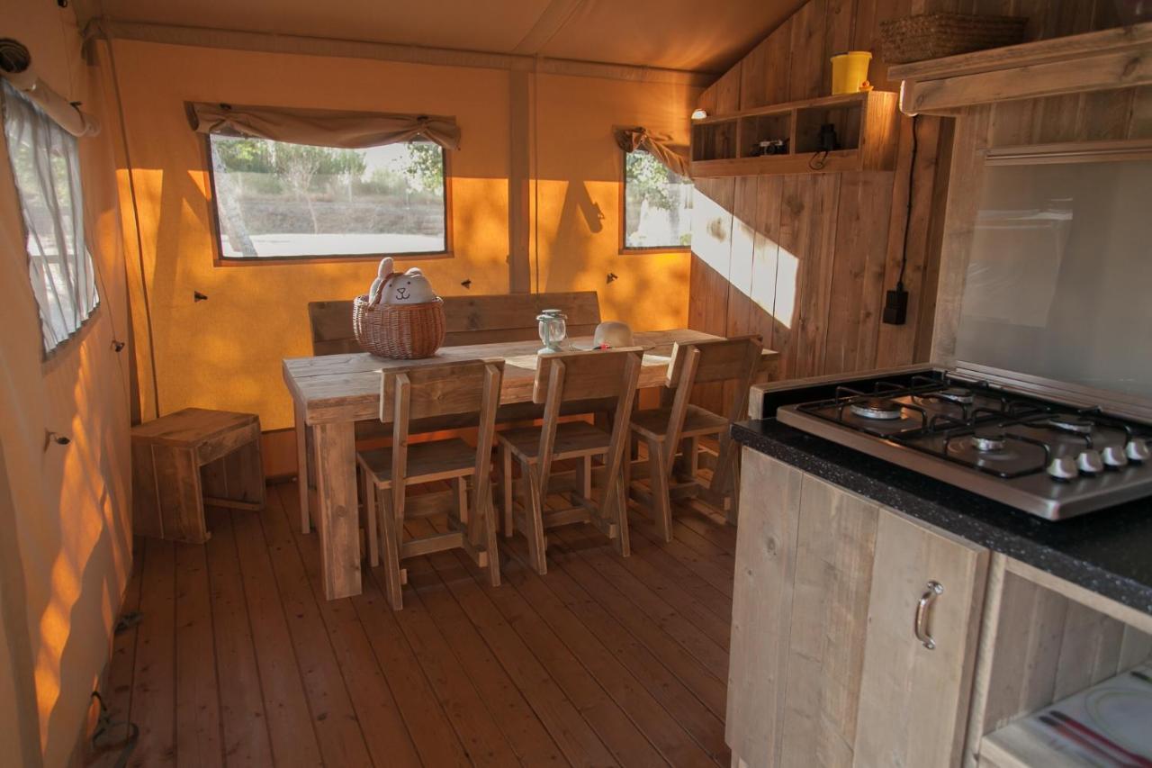 Camping Senia Riu Sant Pere Pescador Bagian luar foto